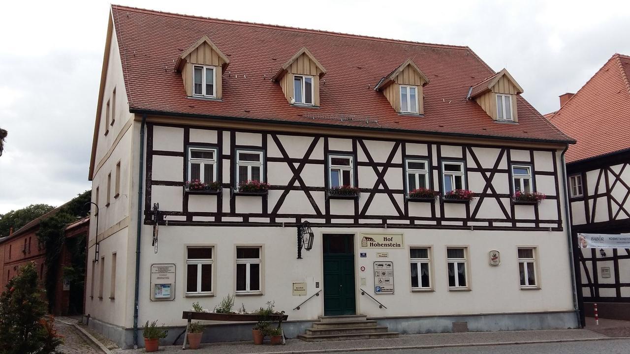 Hotel Exempel Schlafstuben Und Quartier Langer Hals à Tangermünde Extérieur photo